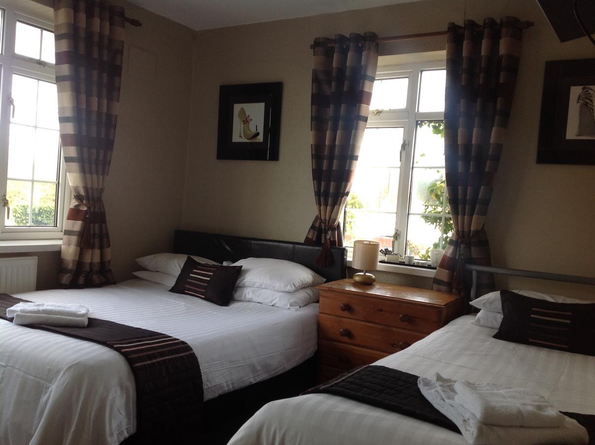 The Hollies Guest House Solihull Buitenkant foto